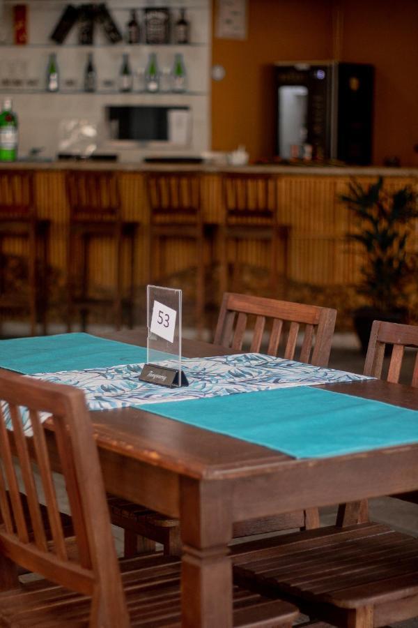 Ilha Flat Hotel Илябела Екстериор снимка